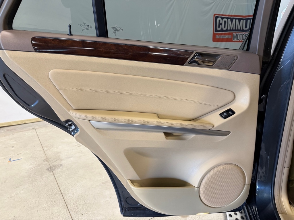 Mercedes-Benz M-Class  2011 Mercedes-Benz M-Class  2011