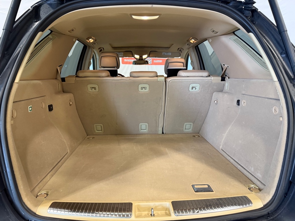 Mercedes-Benz M-Class  2011 Mercedes-Benz M-Class  2011