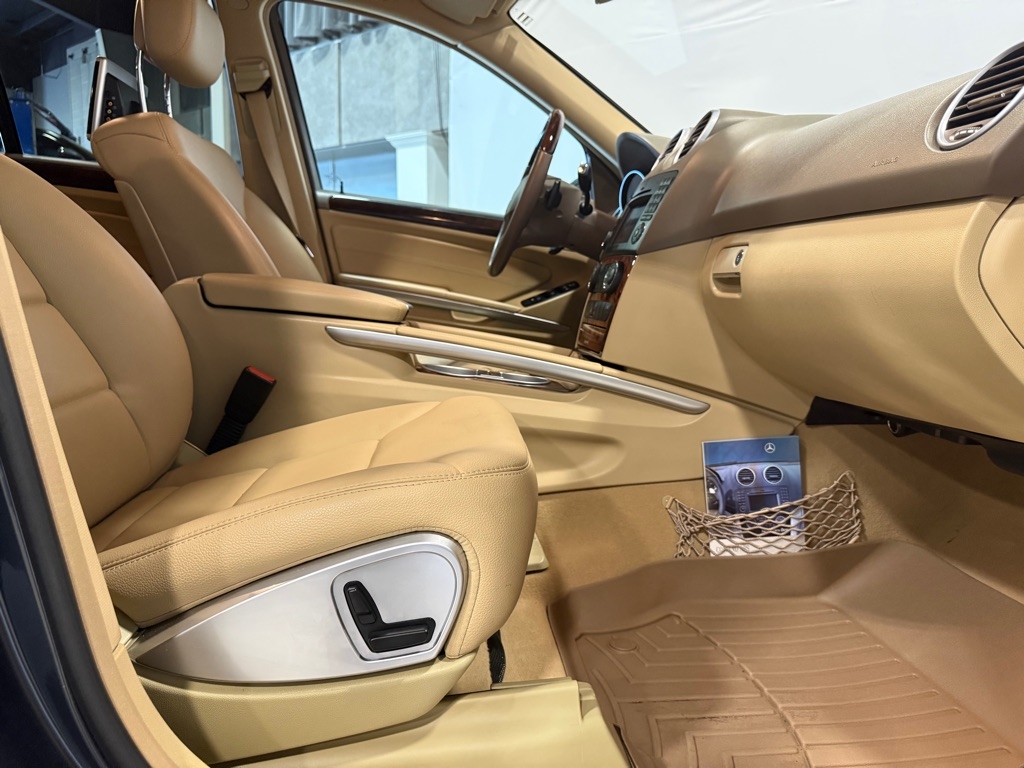 Mercedes-Benz M-Class  2011 Mercedes-Benz M-Class  2011