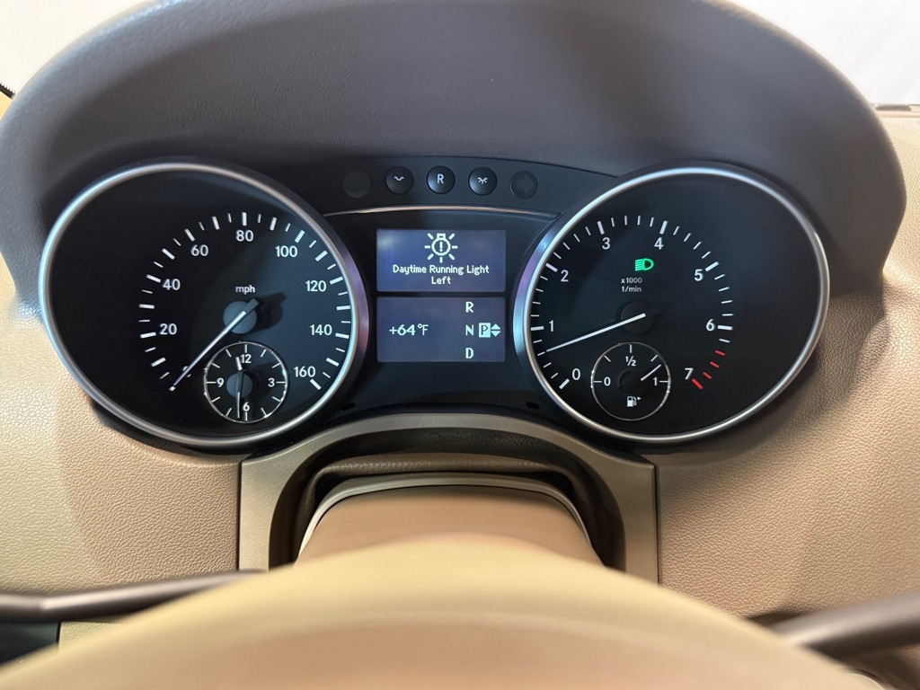 Mercedes-Benz M-Class  2011 Mercedes-Benz M-Class  2011