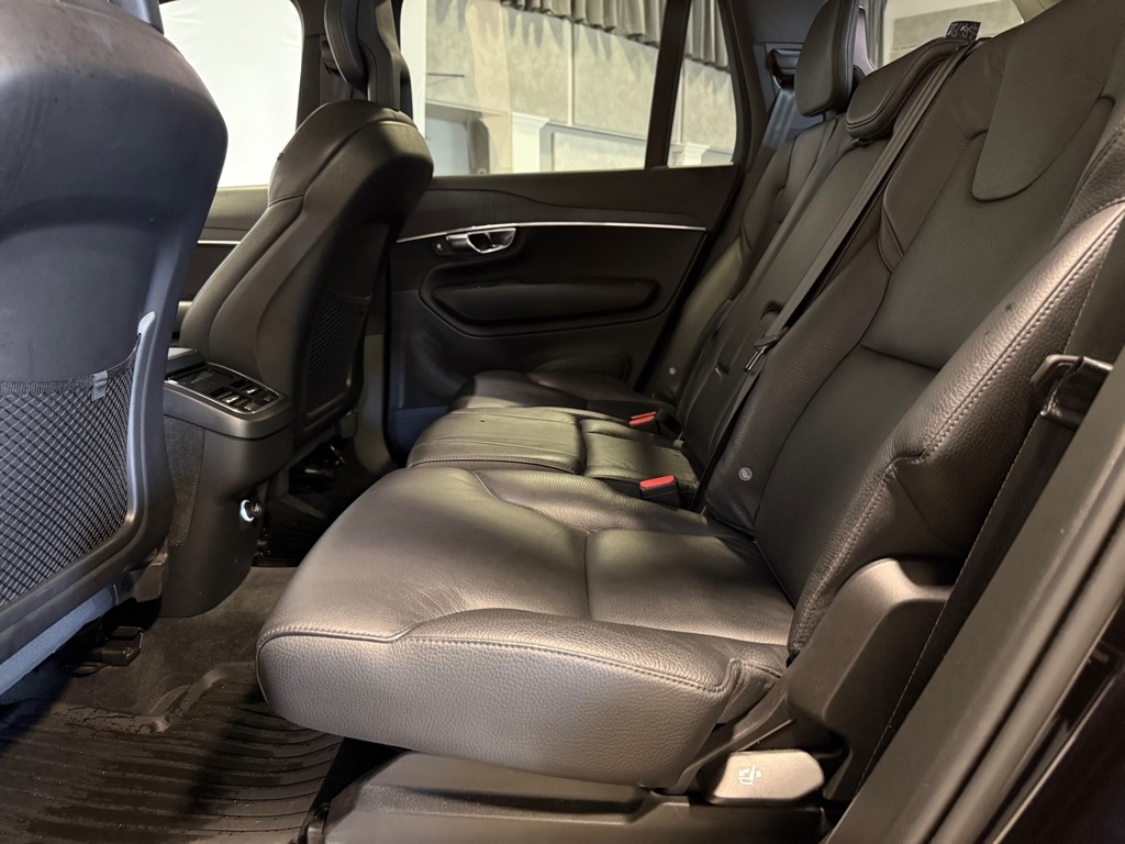 Volvo XC90  2020 Volvo XC90  2020