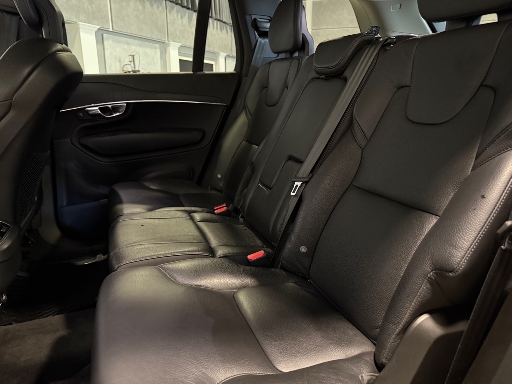 Volvo XC90  2020 Volvo XC90  2020