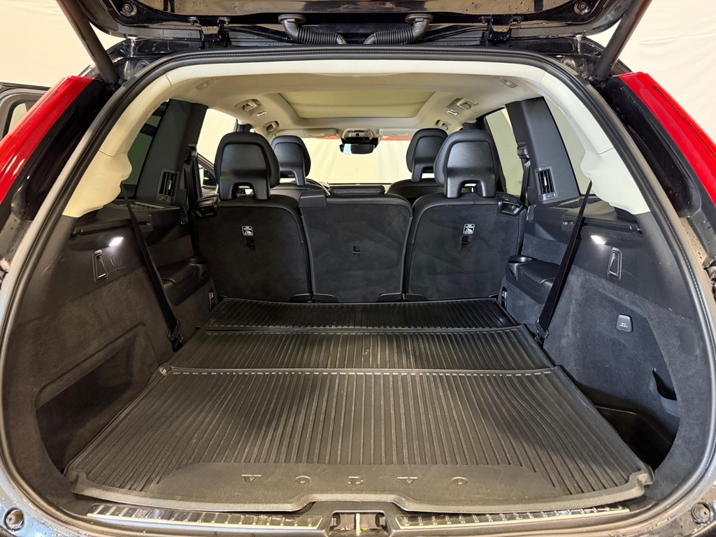 Volvo XC90  2020 Volvo XC90  2020