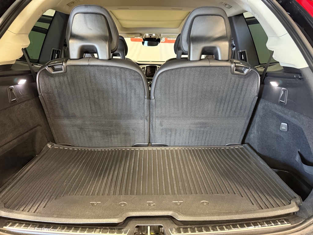 Volvo XC90  2020 Volvo XC90  2020