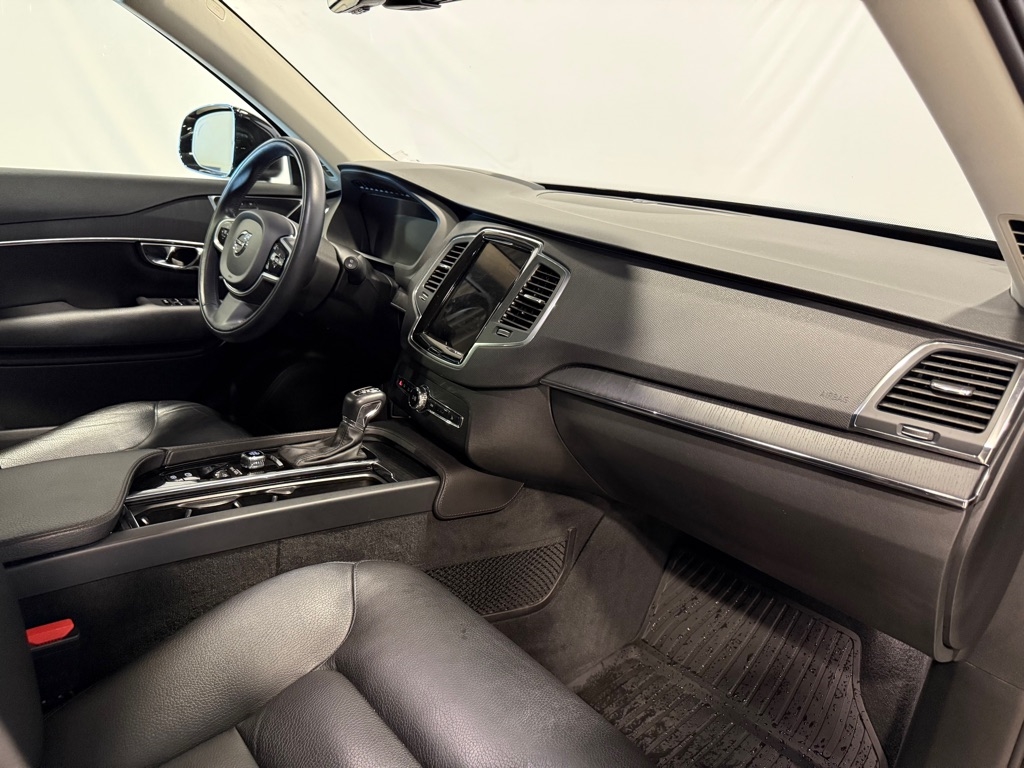 Volvo XC90  2020 Volvo XC90  2020