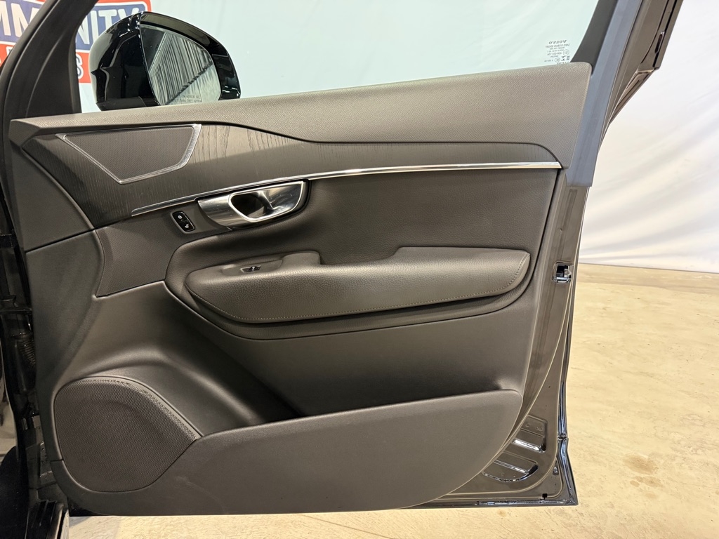 Volvo XC90  2020 Volvo XC90  2020