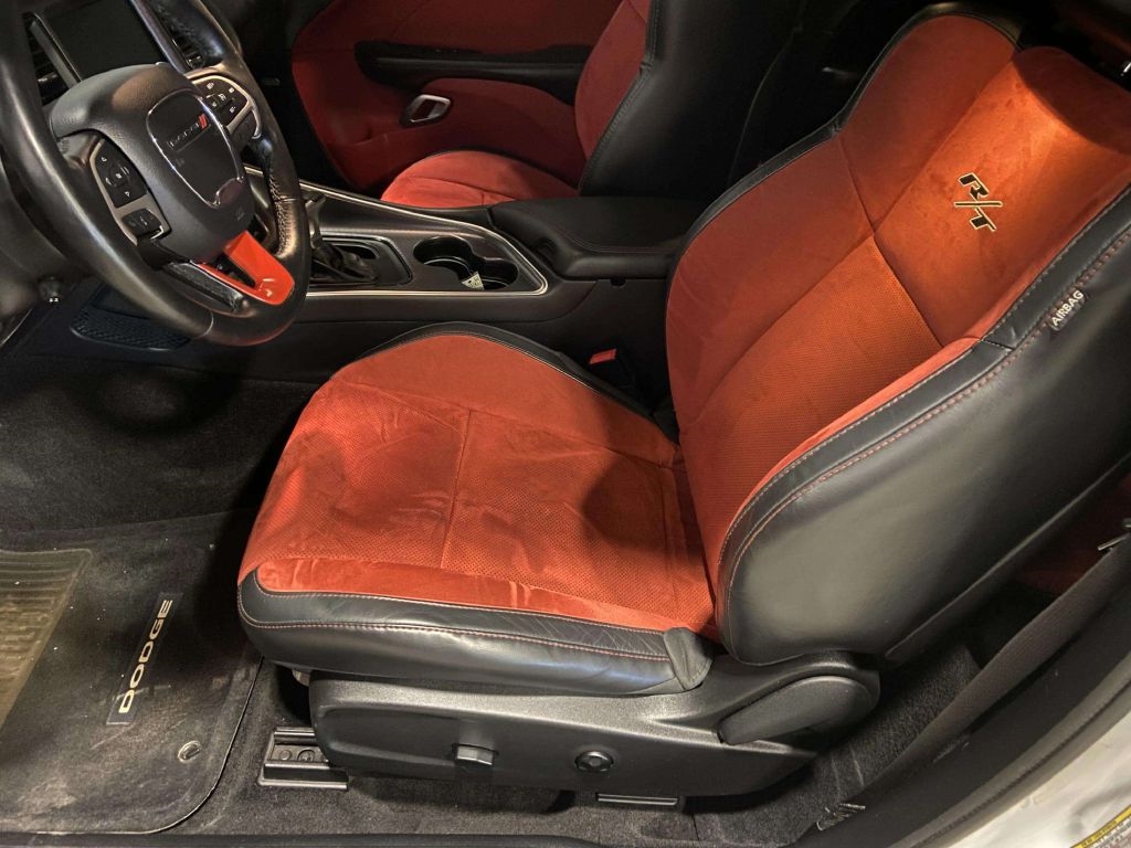 Dodge Challenger  2015