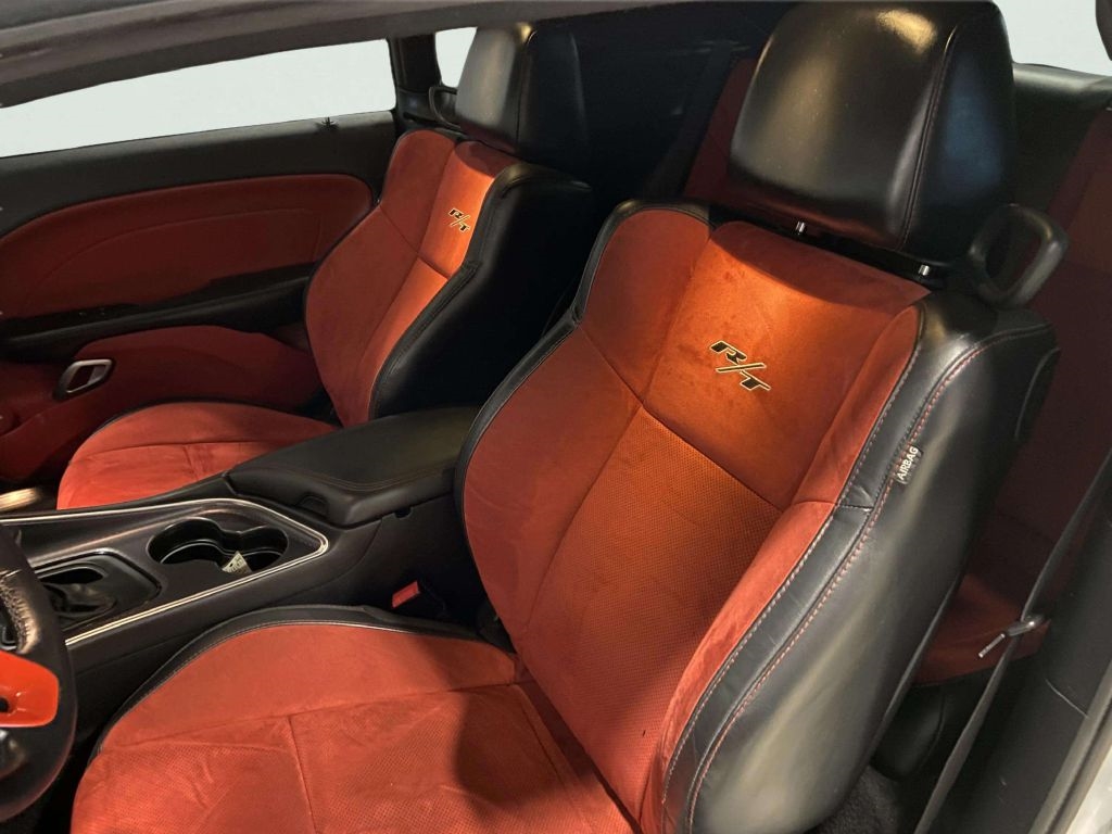 Dodge Challenger  2015