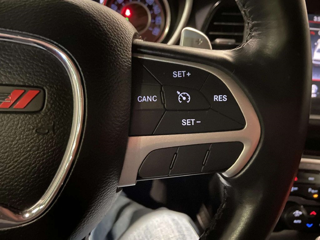 Dodge Challenger  2015