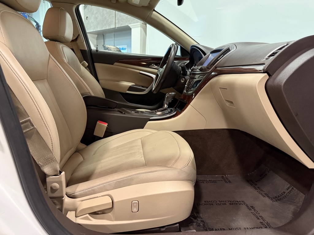 Buick Regal  2017 Buick Regal  2017