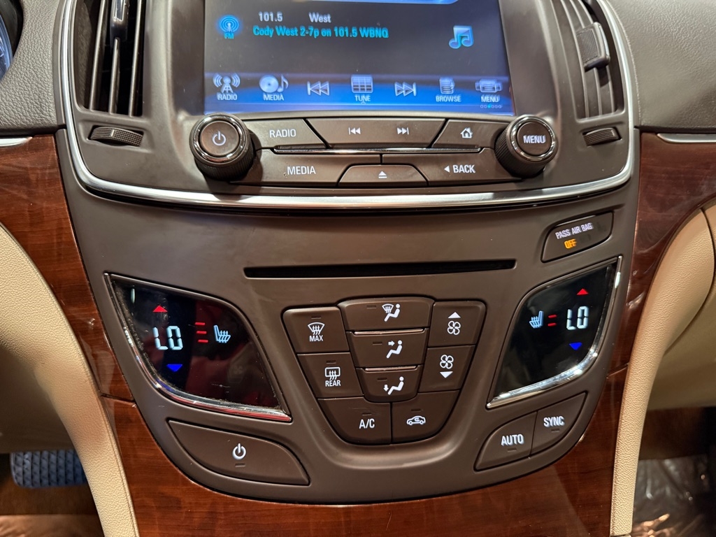 Buick Regal  2017 Buick Regal  2017