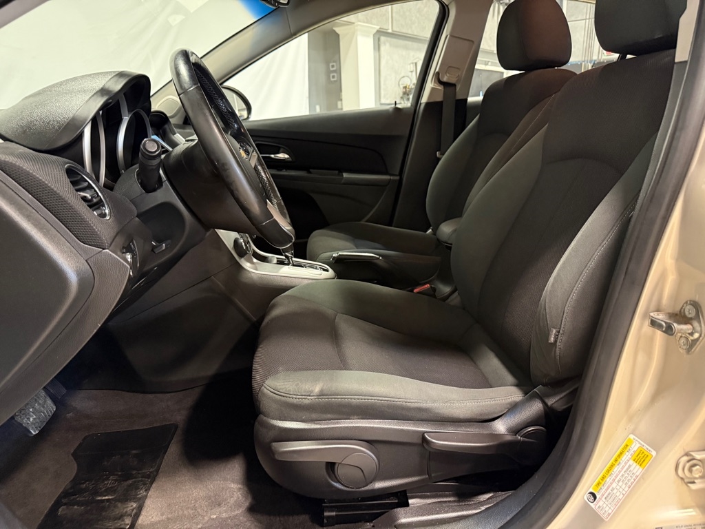 Chevrolet Cruze  2011 Chevrolet Cruze  2011