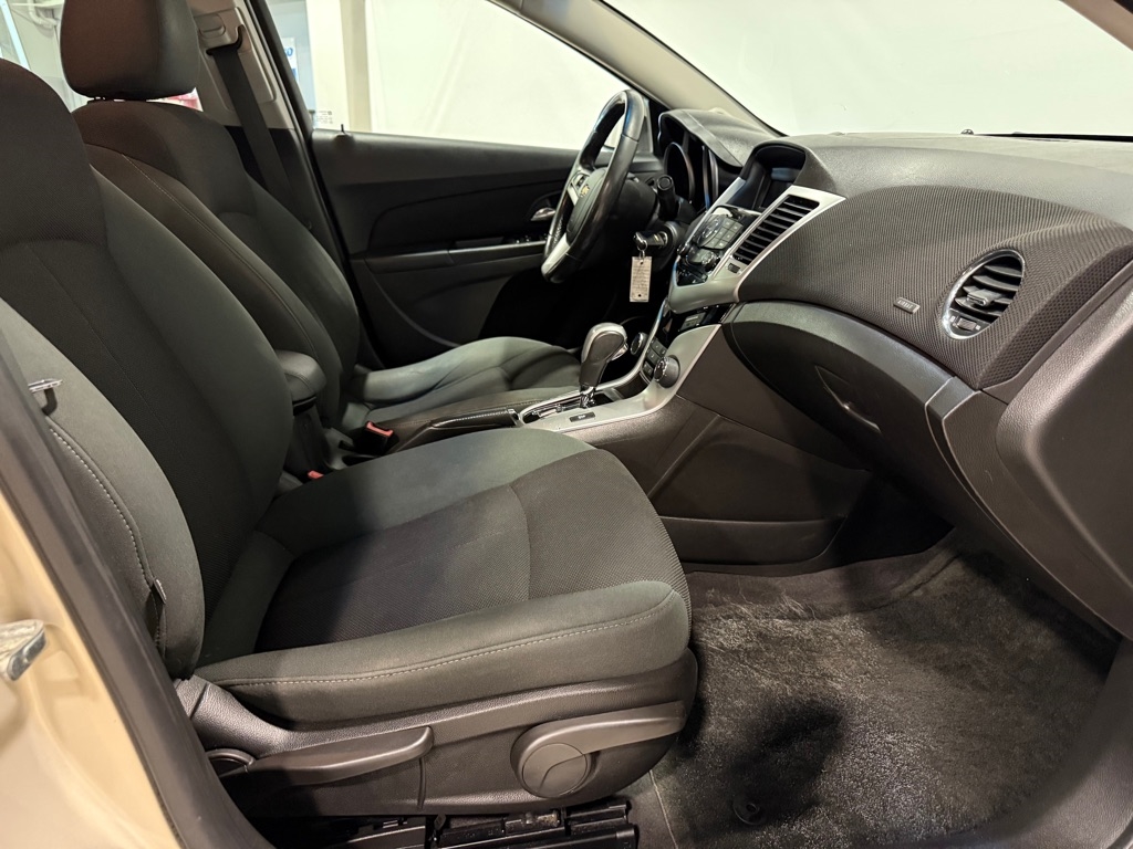 Chevrolet Cruze  2011 Chevrolet Cruze  2011