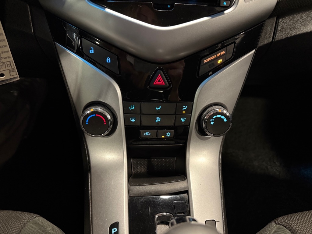 Chevrolet Cruze  2011 Chevrolet Cruze  2011