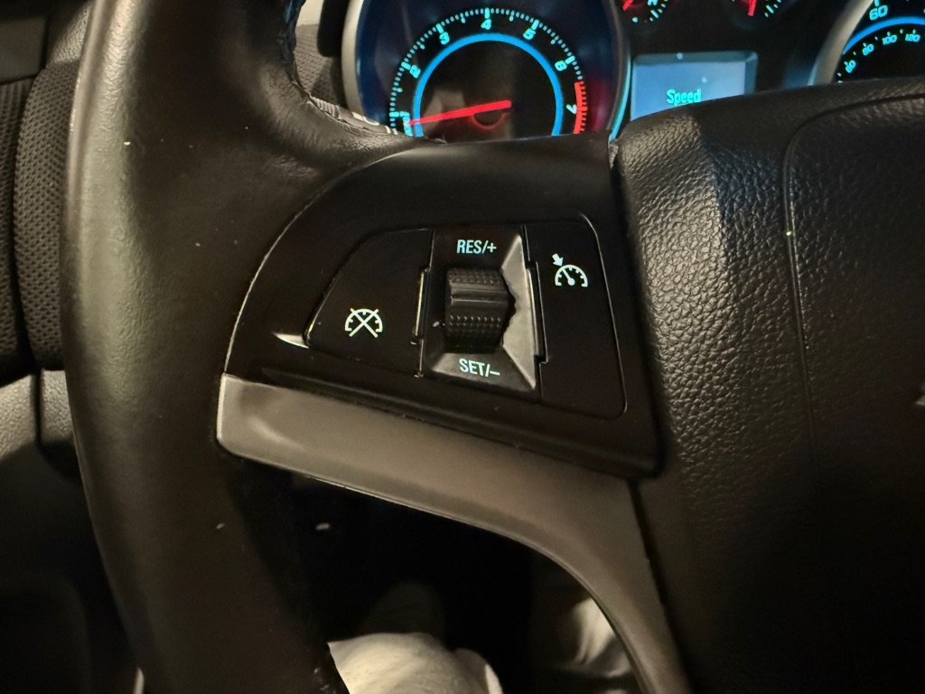 Chevrolet Cruze  2011 Chevrolet Cruze  2011