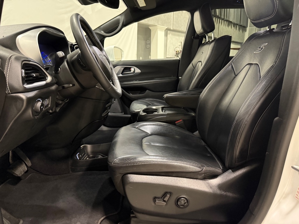 Chrysler Pacifica Hybrid  2022