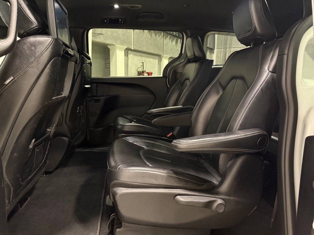 Chrysler Pacifica Hybrid  2022