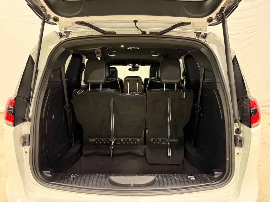 Chrysler Pacifica Hybrid  2022