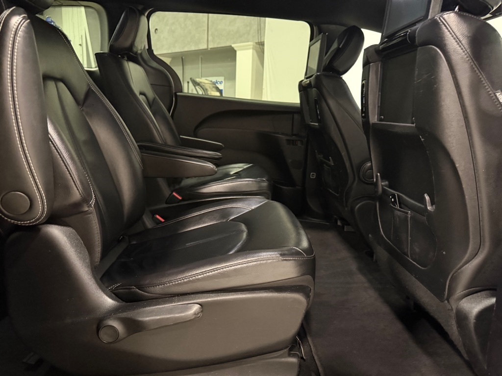 Chrysler Pacifica Hybrid  2022