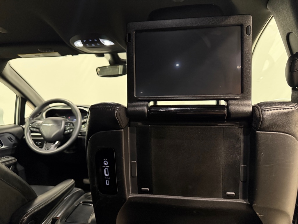 Chrysler Pacifica Hybrid  2022