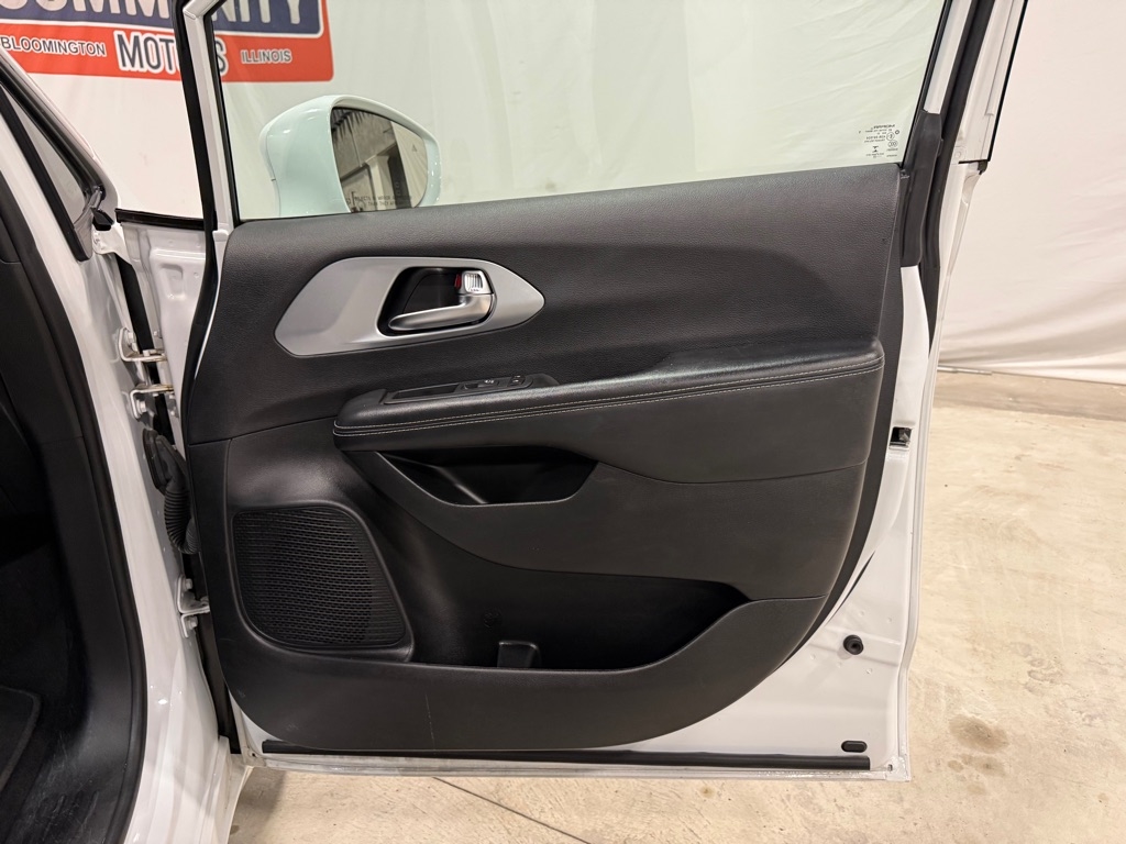 Chrysler Pacifica Hybrid  2022