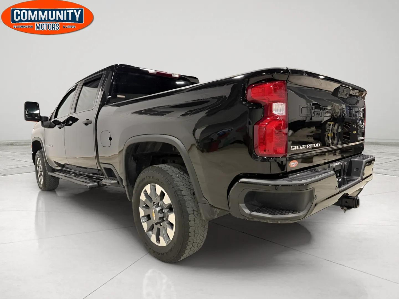 2024 Chevrolet Silverado 2500HD Custom photo 4