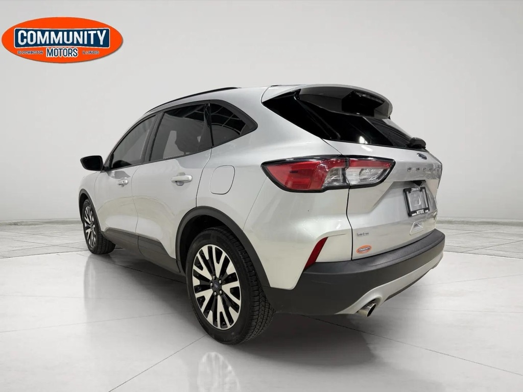 2020 Ford Escape Hybrid SE Sport photo 4