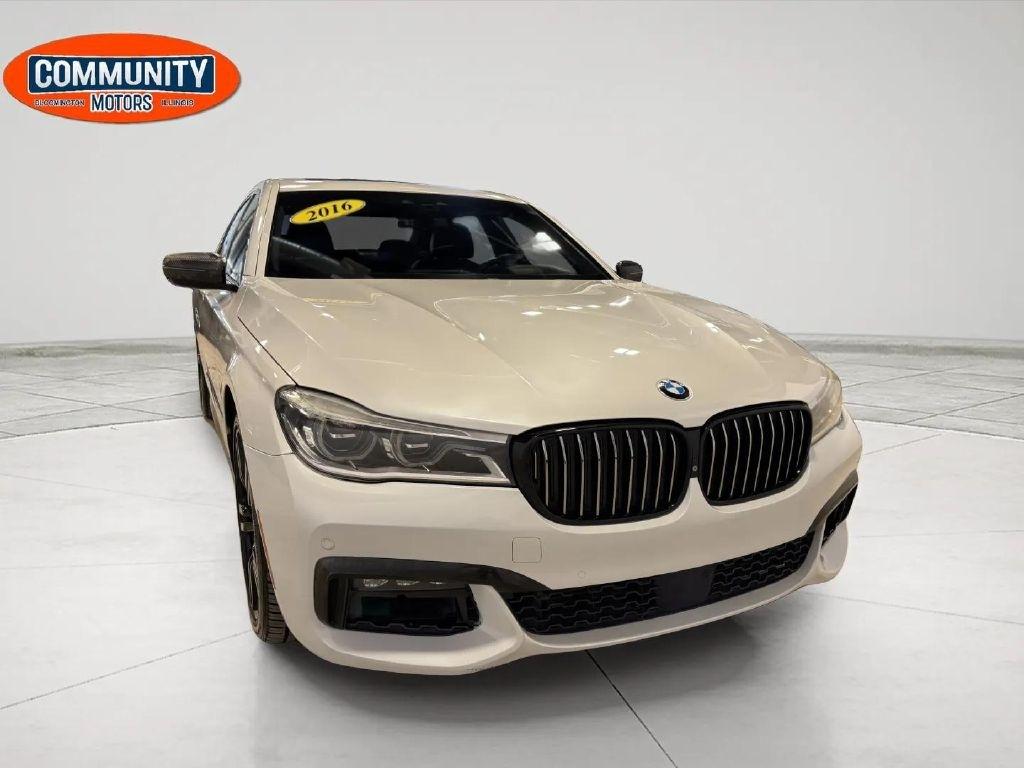 BMW 7-Series  2016