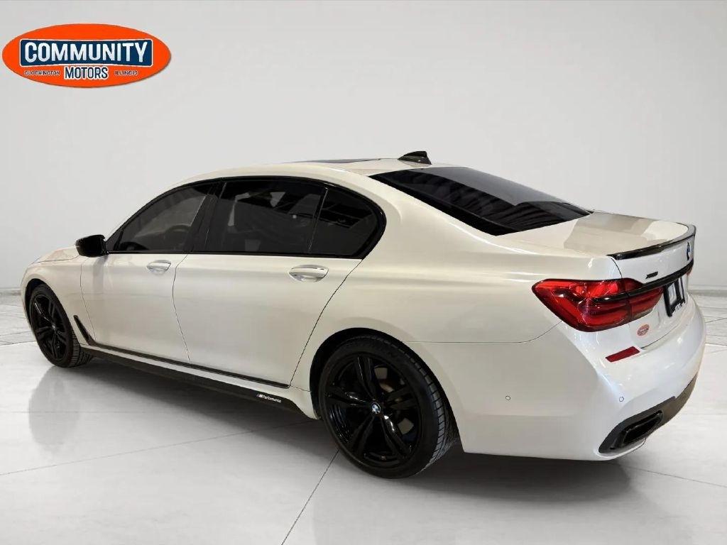 BMW 7-Series  2016
