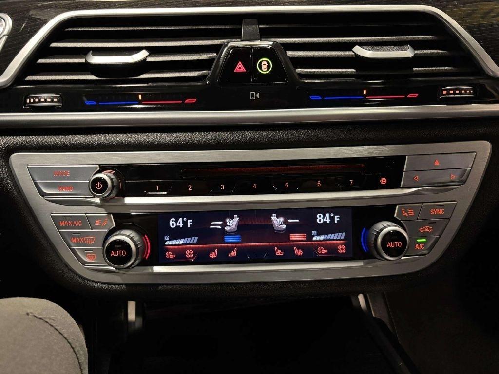 BMW 7-Series  2016