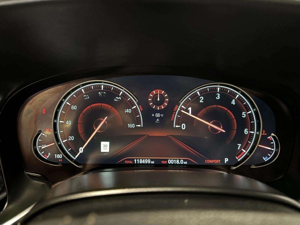 BMW 7-Series  2016