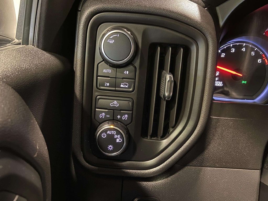 Chevrolet Silverado 1500  2020