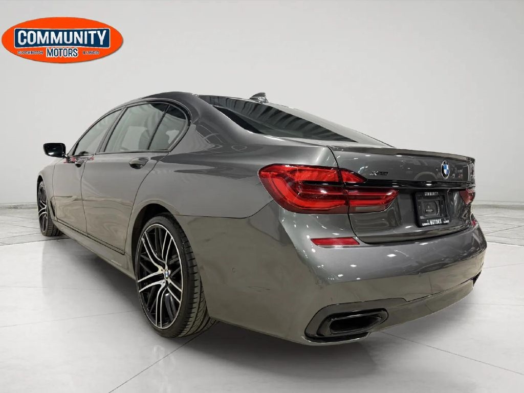 BMW 7-Series  2019