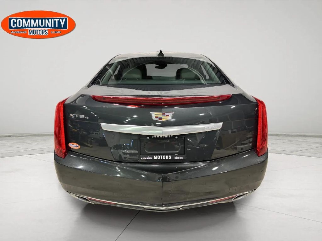 Cadillac XTS  2016