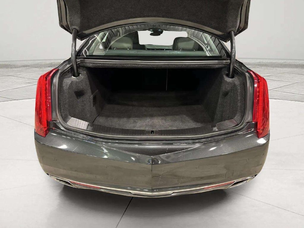 Cadillac XTS  2016