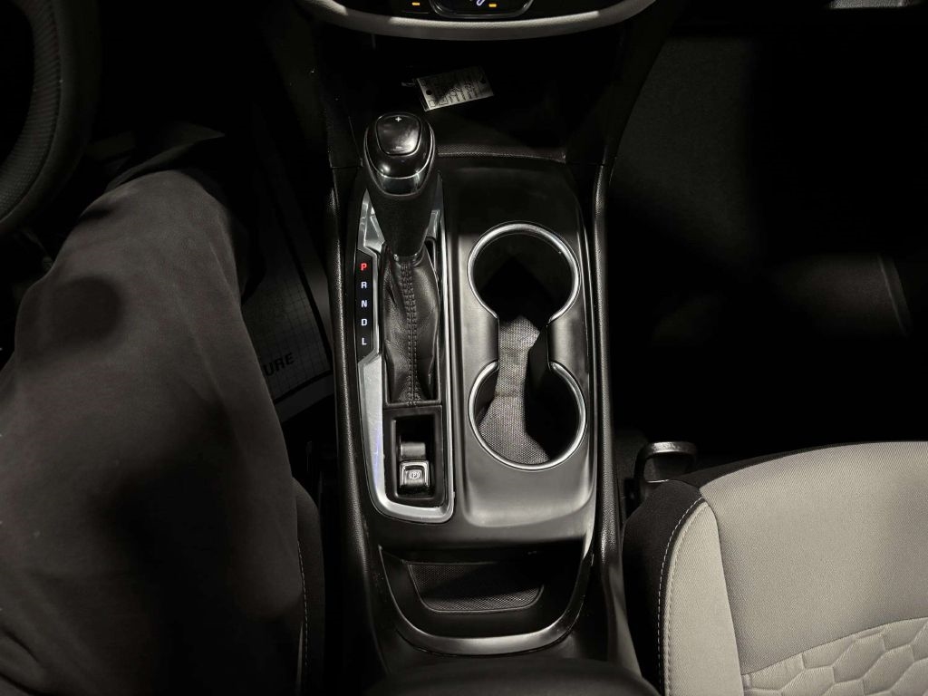 Chevrolet Equinox  2021