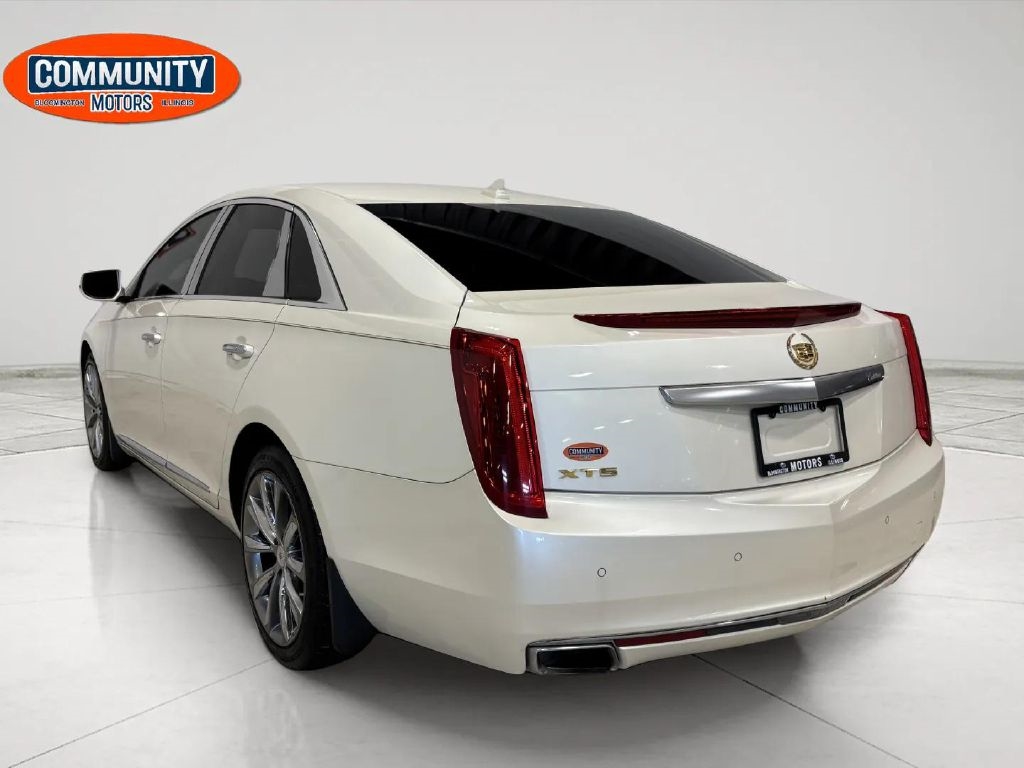 Cadillac XTS  2013