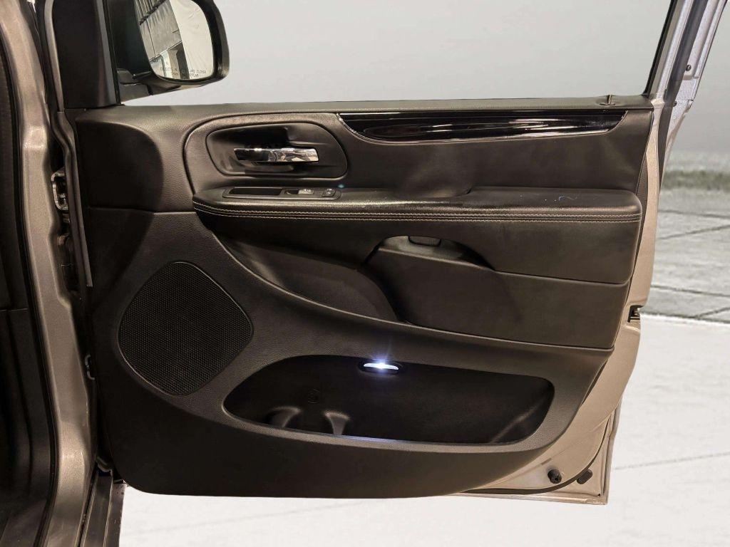 Dodge Grand Caravan  2016