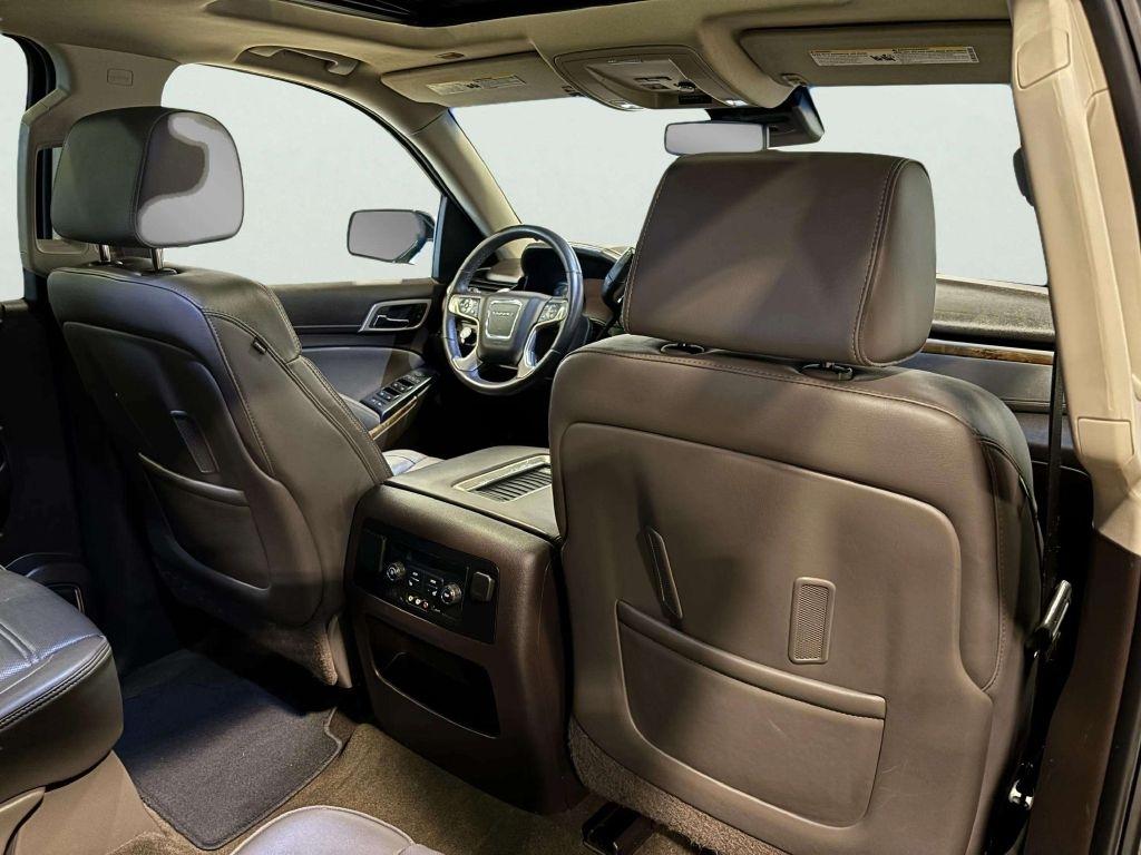 GMC Yukon Denali  2015
