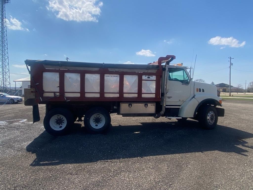 Sterling LT9500  2003