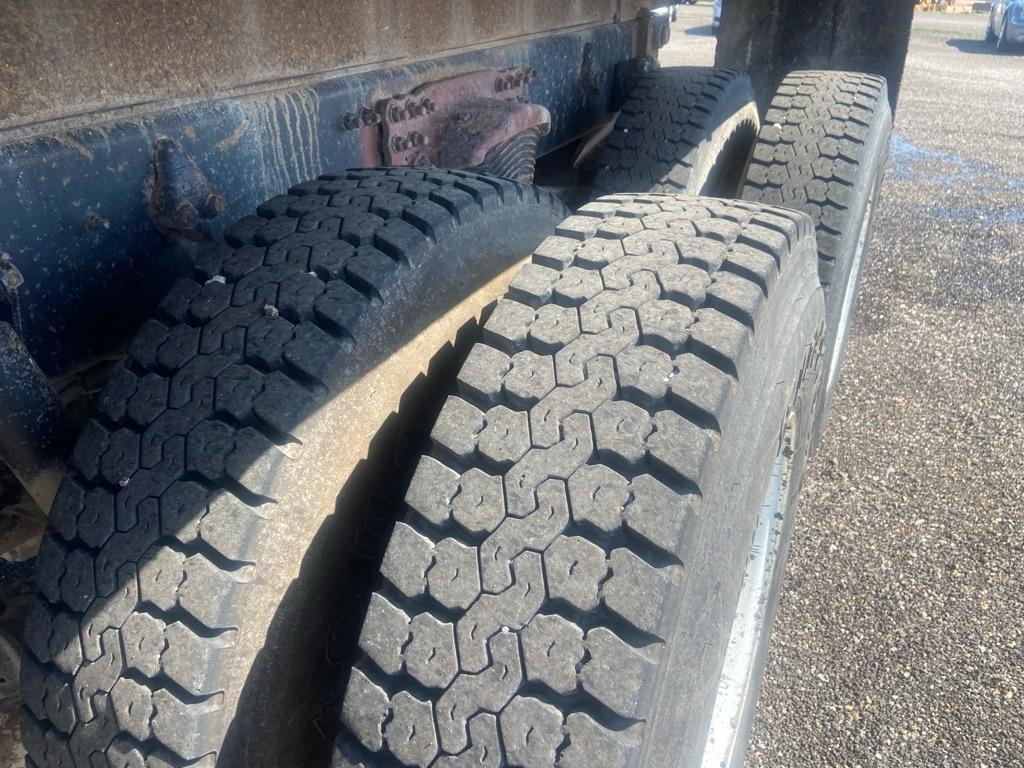 Sterling LT9500  2003