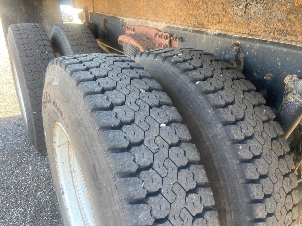 Sterling LT9500  2003