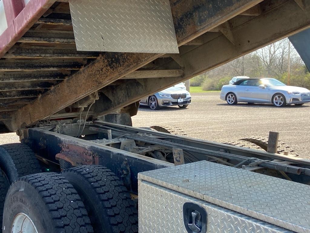 Sterling LT9500  2003