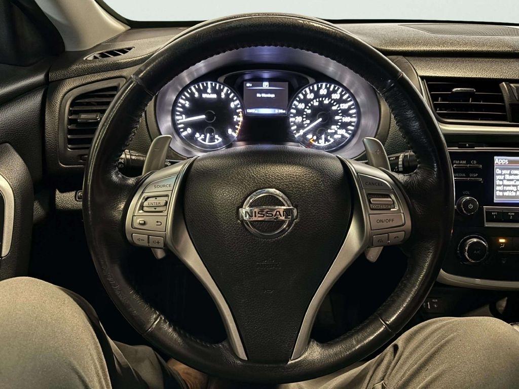 Nissan Altima  2016