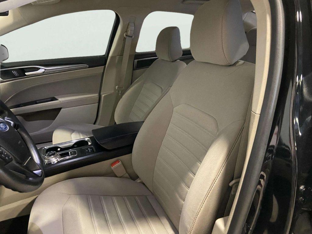 Ford Fusion  2020
