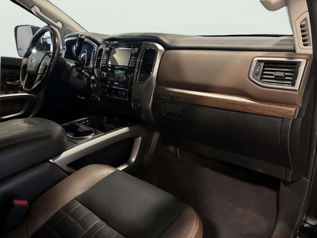 Nissan Titan XD  2017