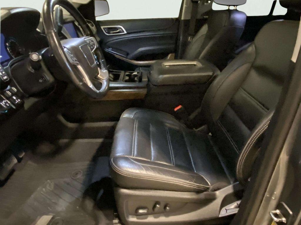 GMC Yukon XL 4WD 4dr Denali 2020