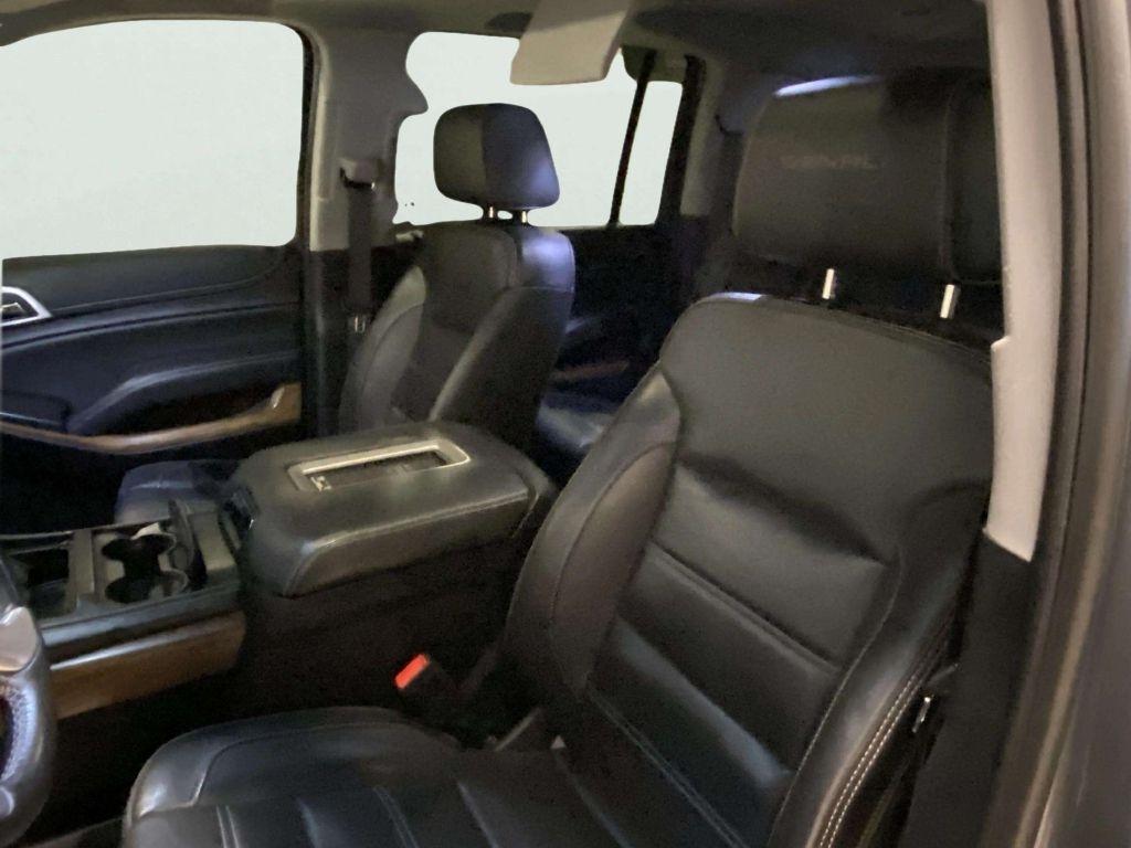 GMC Yukon XL 4WD 4dr Denali 2020