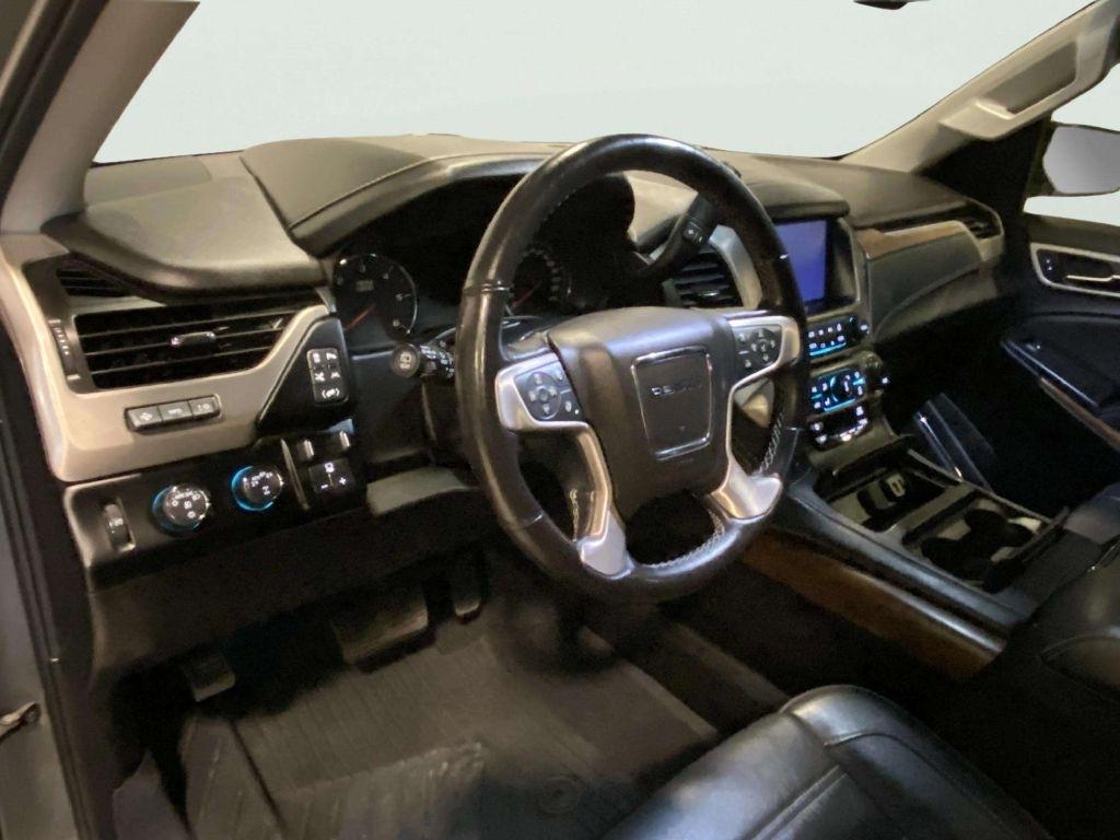 GMC Yukon XL 4WD 4dr Denali 2020