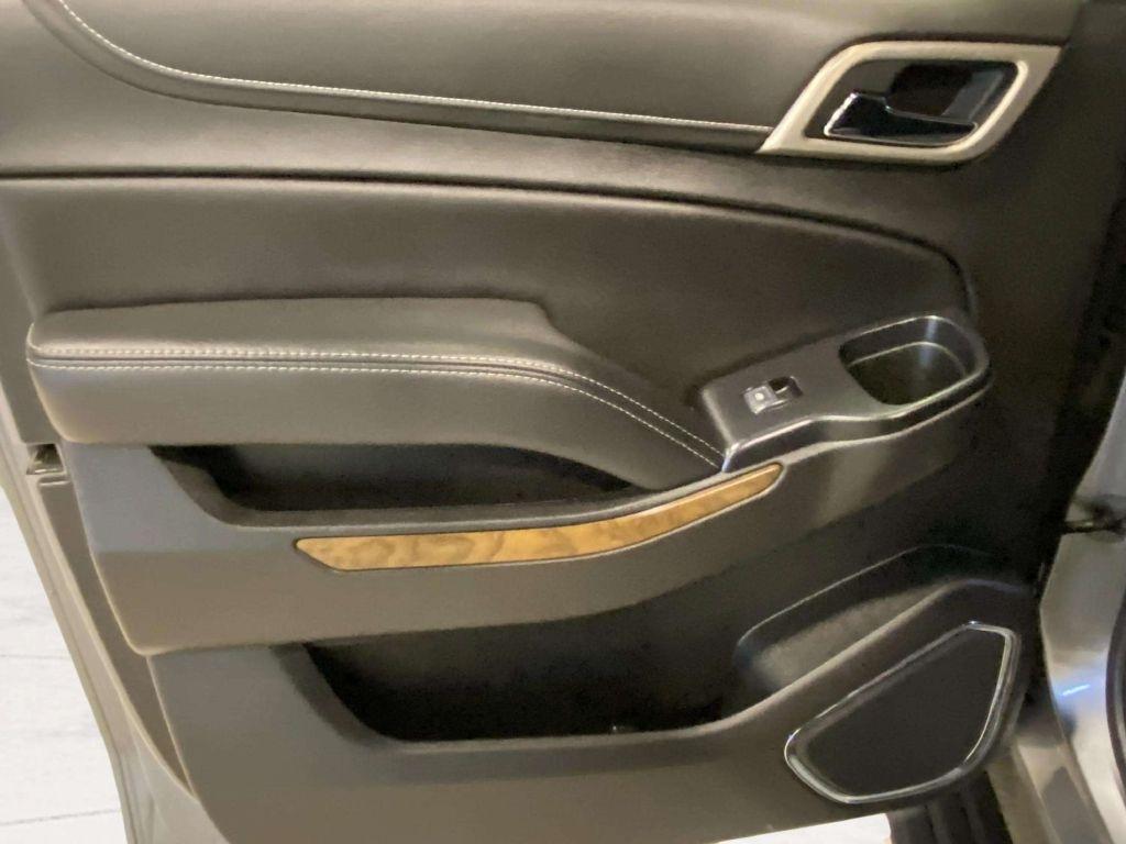 GMC Yukon XL 4WD 4dr Denali 2020